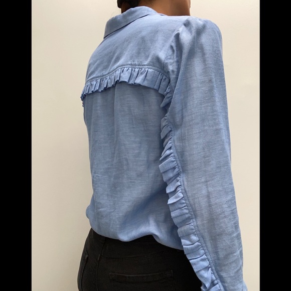 Club Monaco Shirt with ruffle detailing - Picture 3 of 6